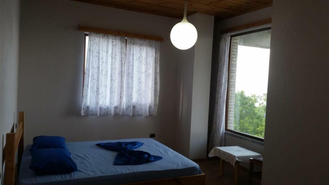 ホテルBujtina E Tomorrit Ujanik エクステリア 写真