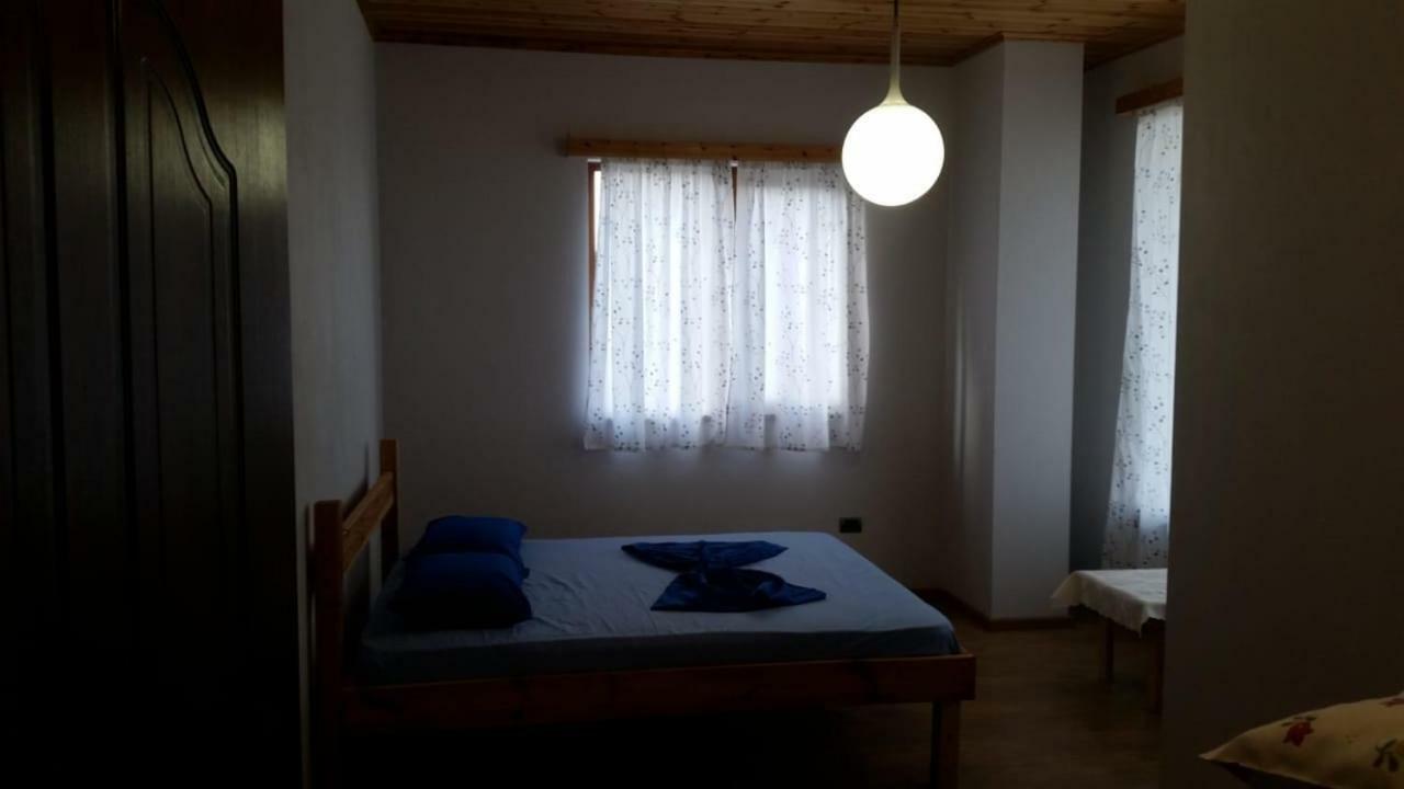 ホテルBujtina E Tomorrit Ujanik エクステリア 写真