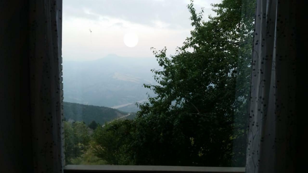 ホテルBujtina E Tomorrit Ujanik エクステリア 写真
